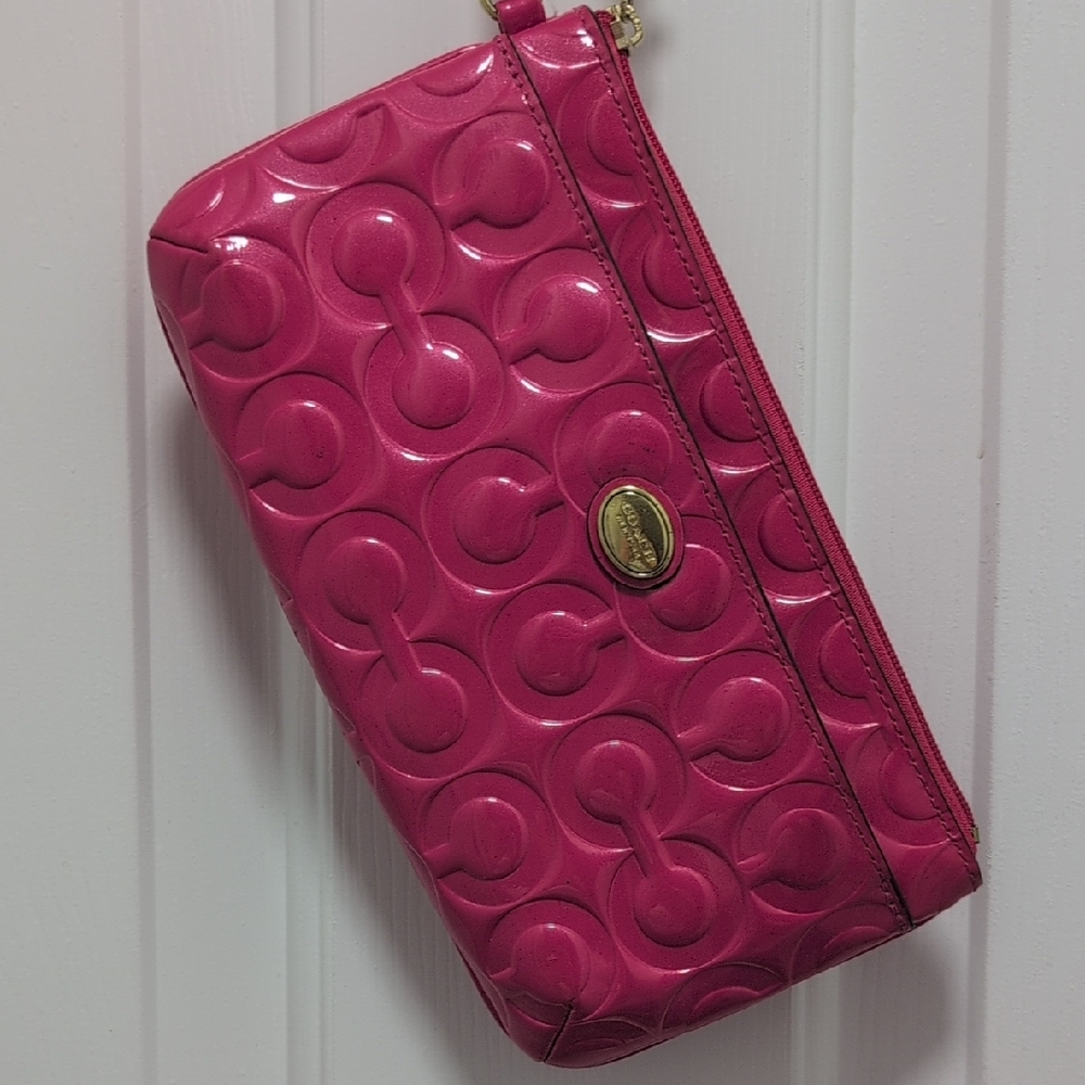 Pink Embossed Clutch.  Pk4